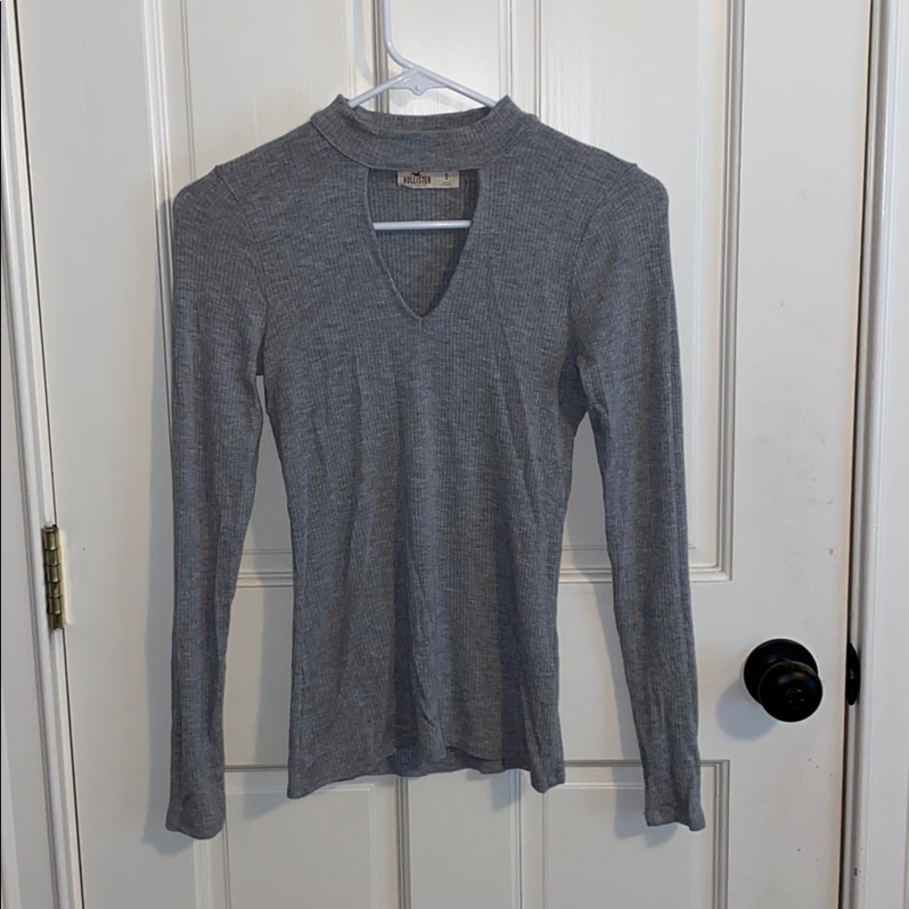 Ribbed Cutout Hollister top